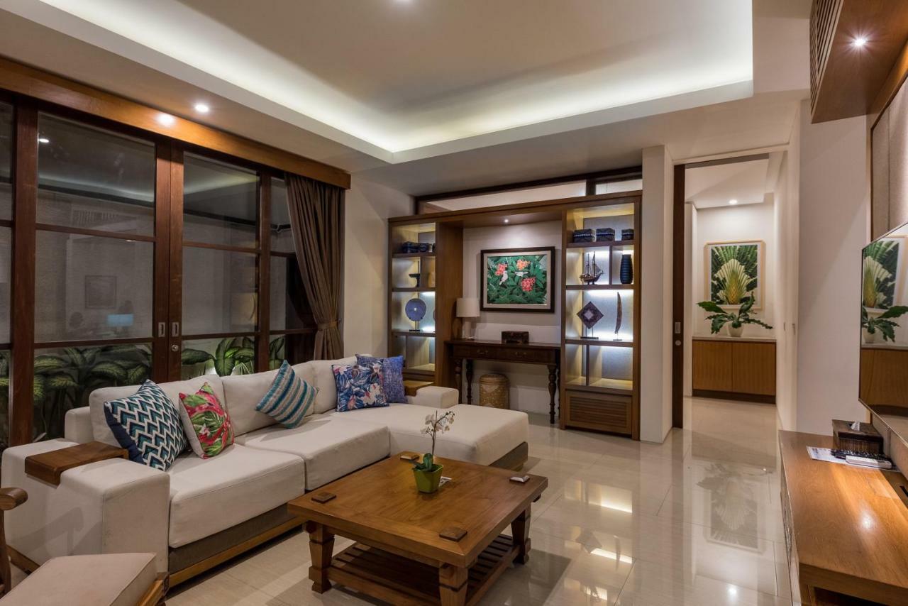 Villa Rusa Biru - Modern Villa With Private Pool And Cook In The Heart Of Berawa Canggu Exteriör bild