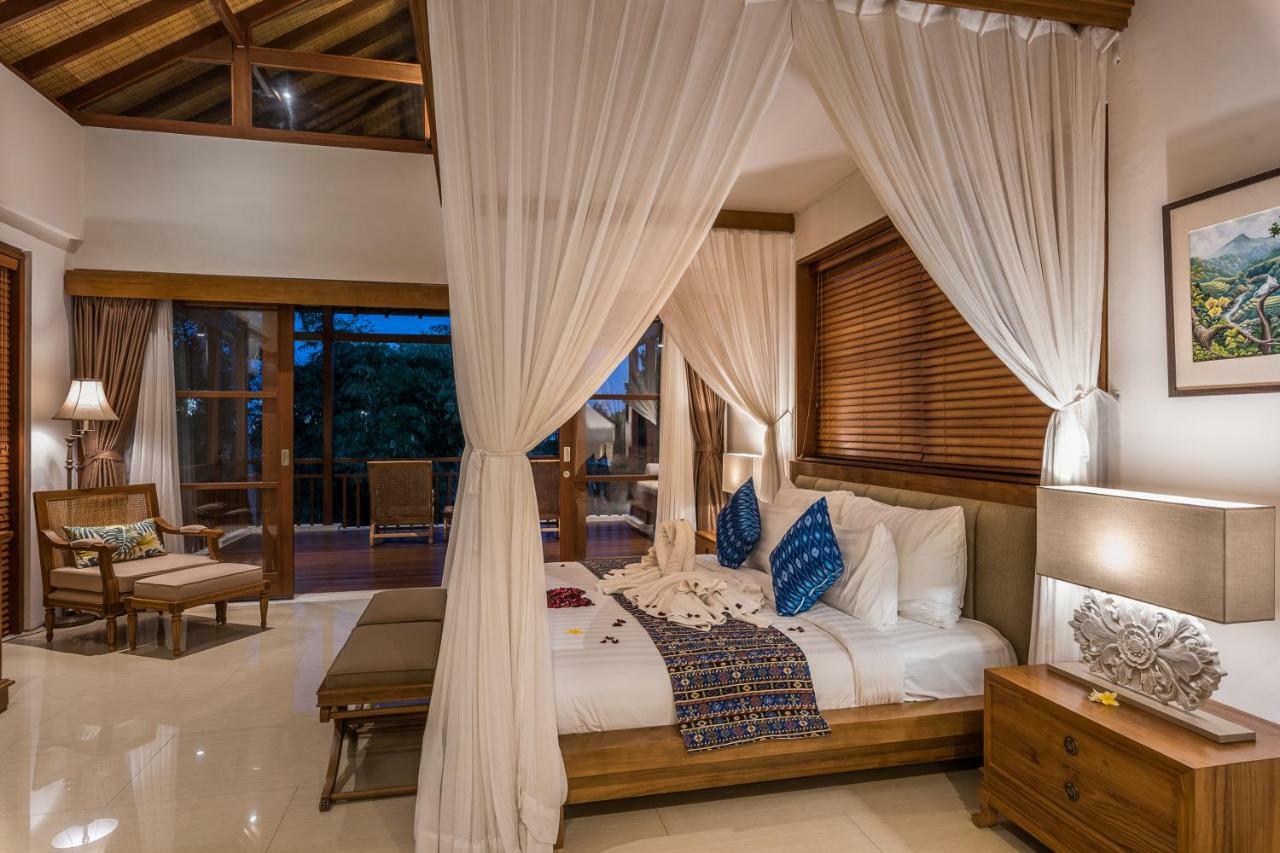 Villa Rusa Biru - Modern Villa With Private Pool And Cook In The Heart Of Berawa Canggu Exteriör bild