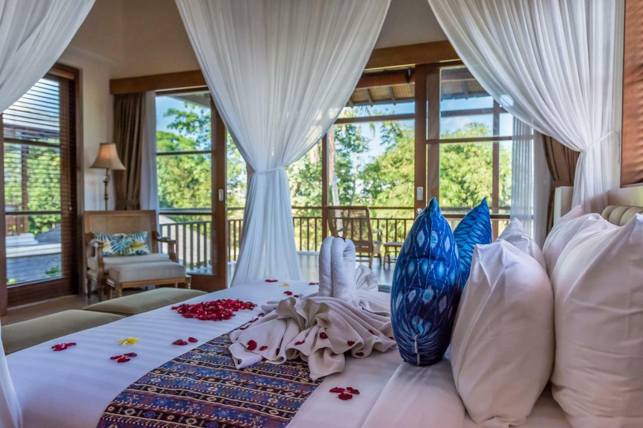Villa Rusa Biru - Modern Villa With Private Pool And Cook In The Heart Of Berawa Canggu Exteriör bild