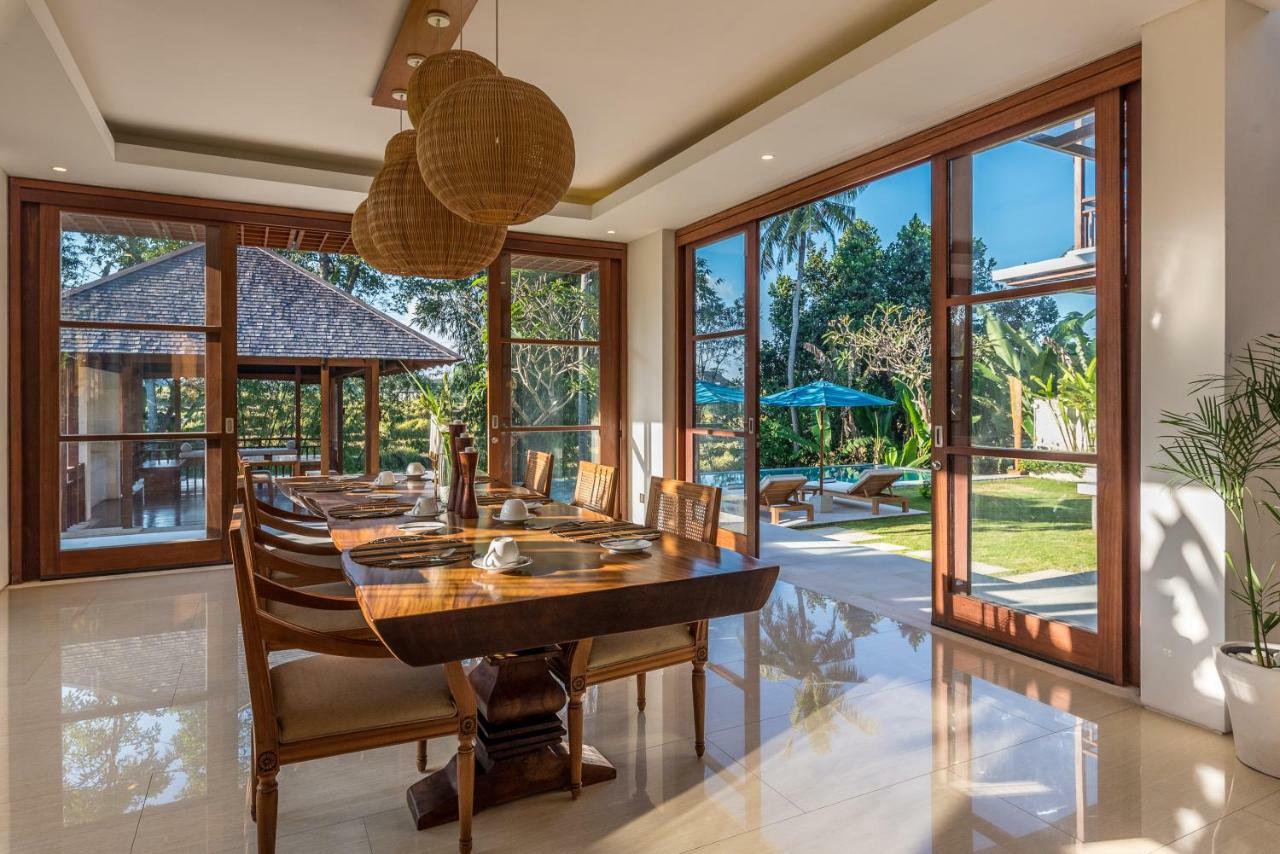 Villa Rusa Biru - Modern Villa With Private Pool And Cook In The Heart Of Berawa Canggu Exteriör bild